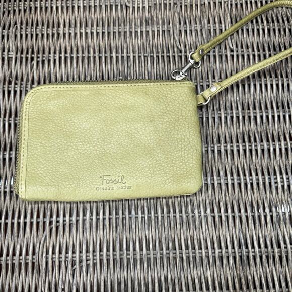 Fossil Zip Around Wristlet Wallet Genuine Leather Green - Picture 1 of 4